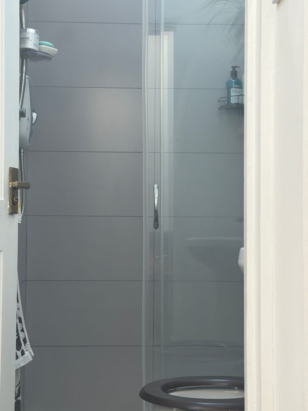 Customer photo review of F Shape Shower Door Seal | 15mm 'Extended' Fin | Fits 4mm, 5mm & 6mm Glass F456S15