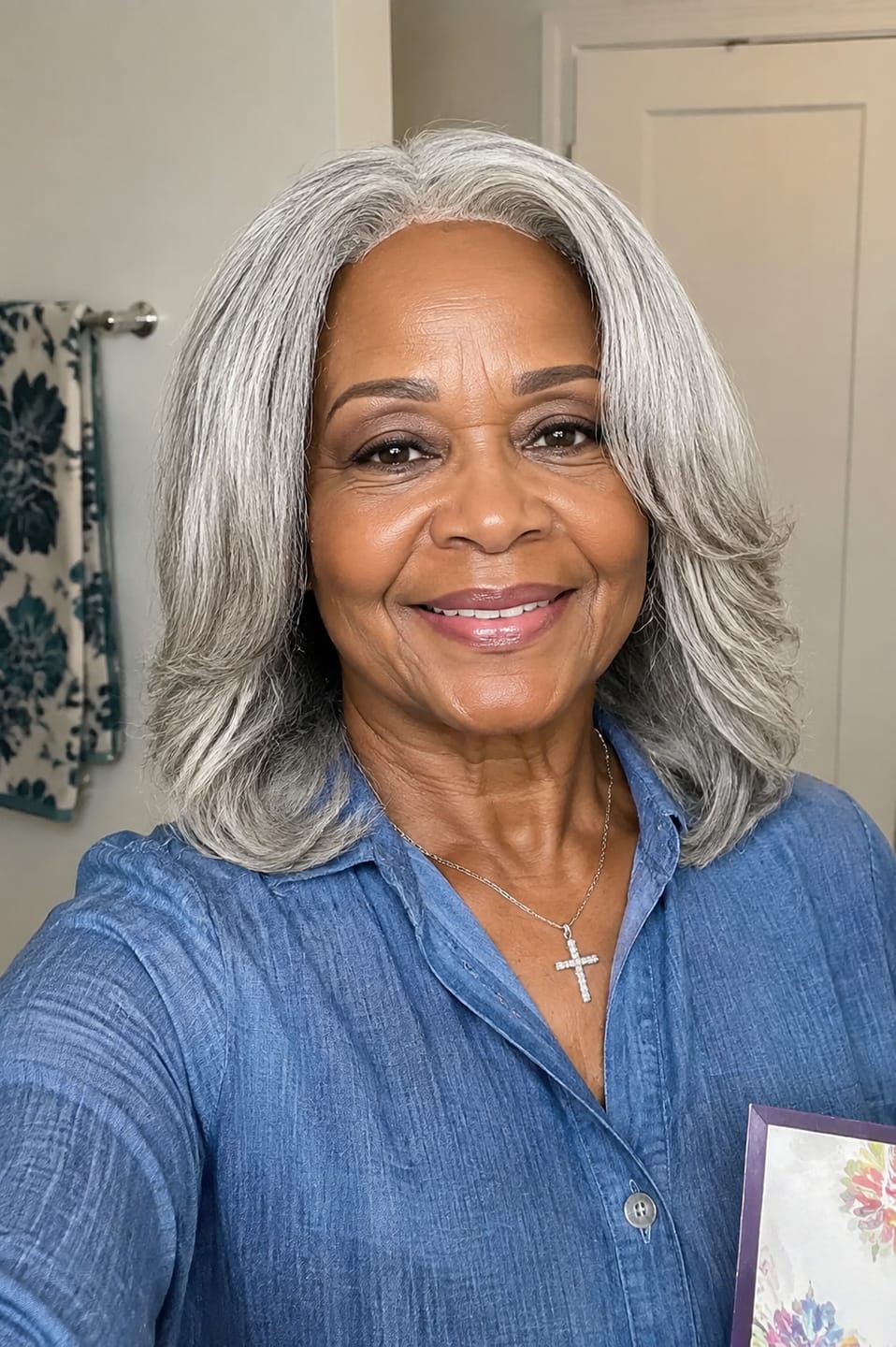 Customer photo review of Luvwin Gray Color Hair Layered Style Wig Salt And Pepper Color With 5x5 Closure Lace