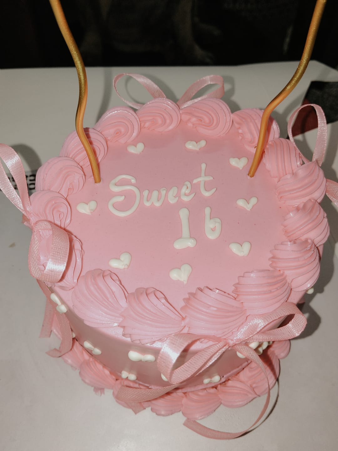 Customer photo review of Pink Vintage Ribbon Cake