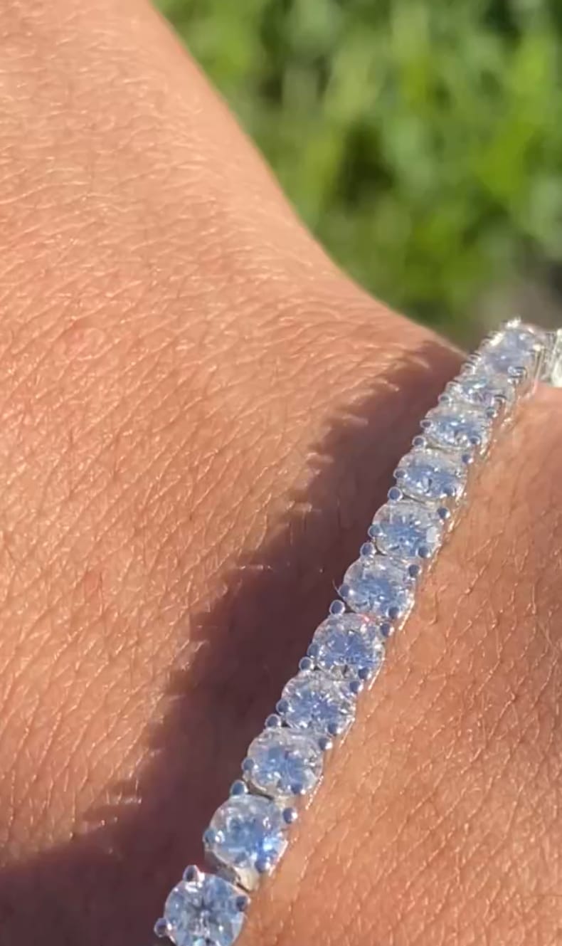 Customer photo review of Sterling Silver 925 2MM 3MM 4MM 5MM 6.5MM Moissanite Tennis Bracelet with GRA Certificate