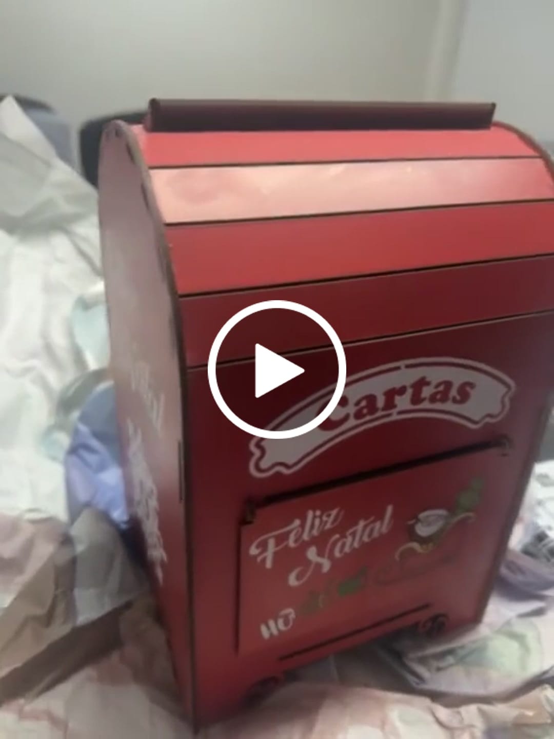 Customer video review of Decoração de Natal Caixa de Cartas Correio do Noel