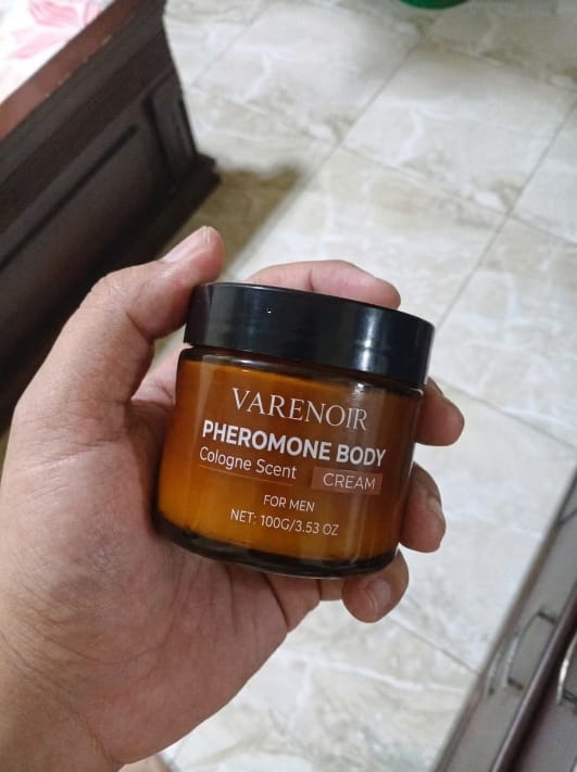 Customer photo review of Crema corporal con Feromonas Premium