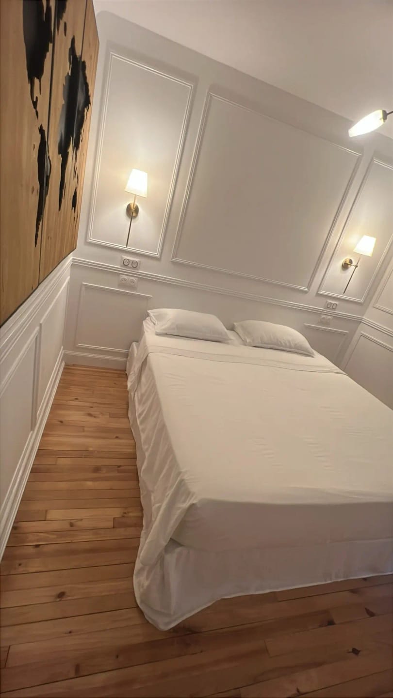 Customer photo review of Velnee Cordless Wall Sconce
