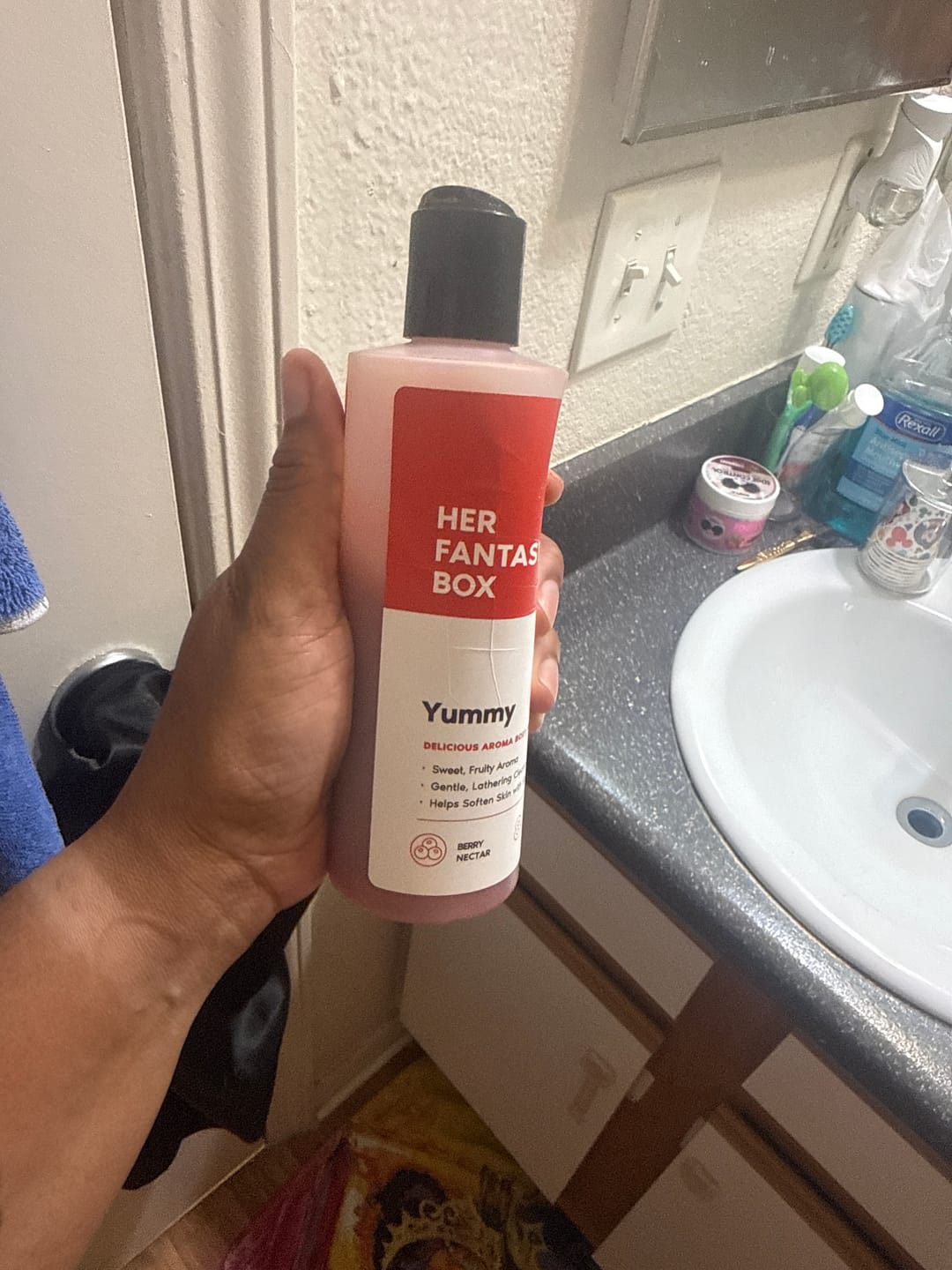 Customer photo review of Yummy Organic Body Wash - Hydrating & Juicy Daily Use