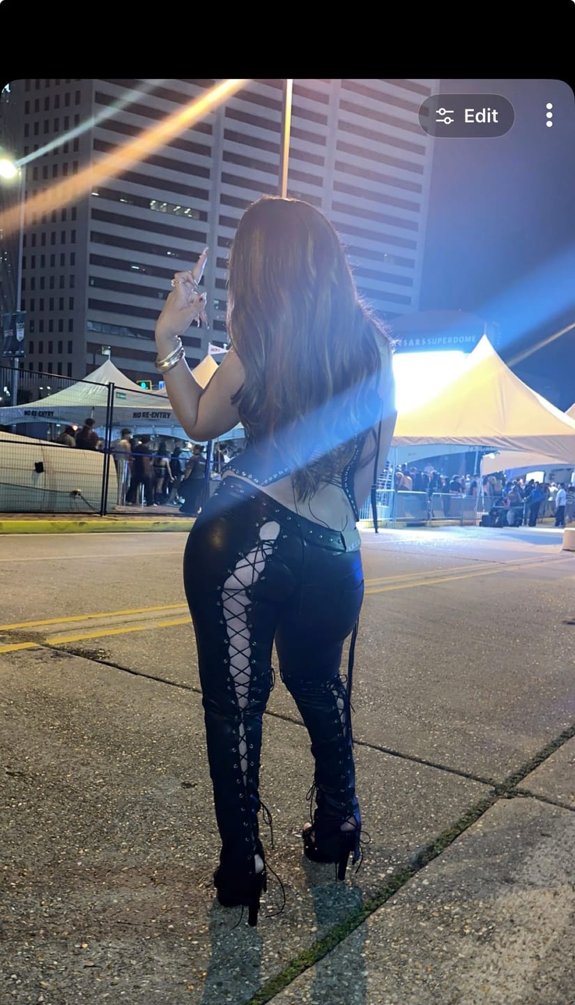 Customer photo review of Vice Pant (Black)