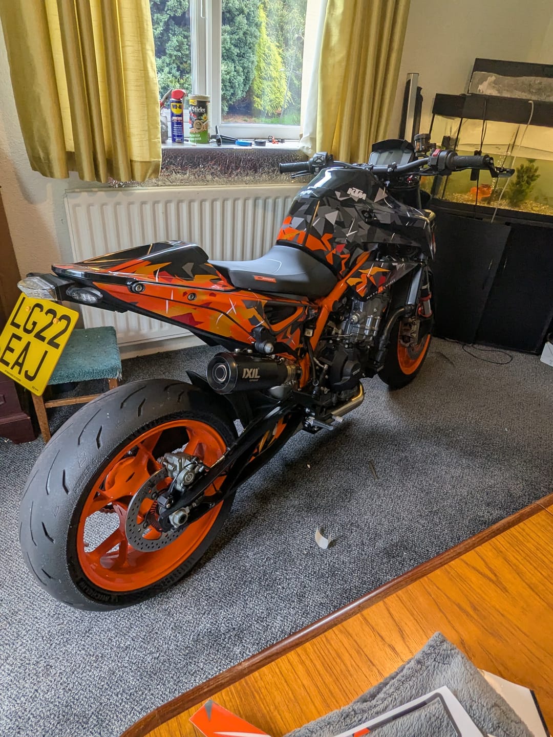 Customer photo review of KTM 790/890 Duke GRAPHICS - "Flake" (Black/Orange)