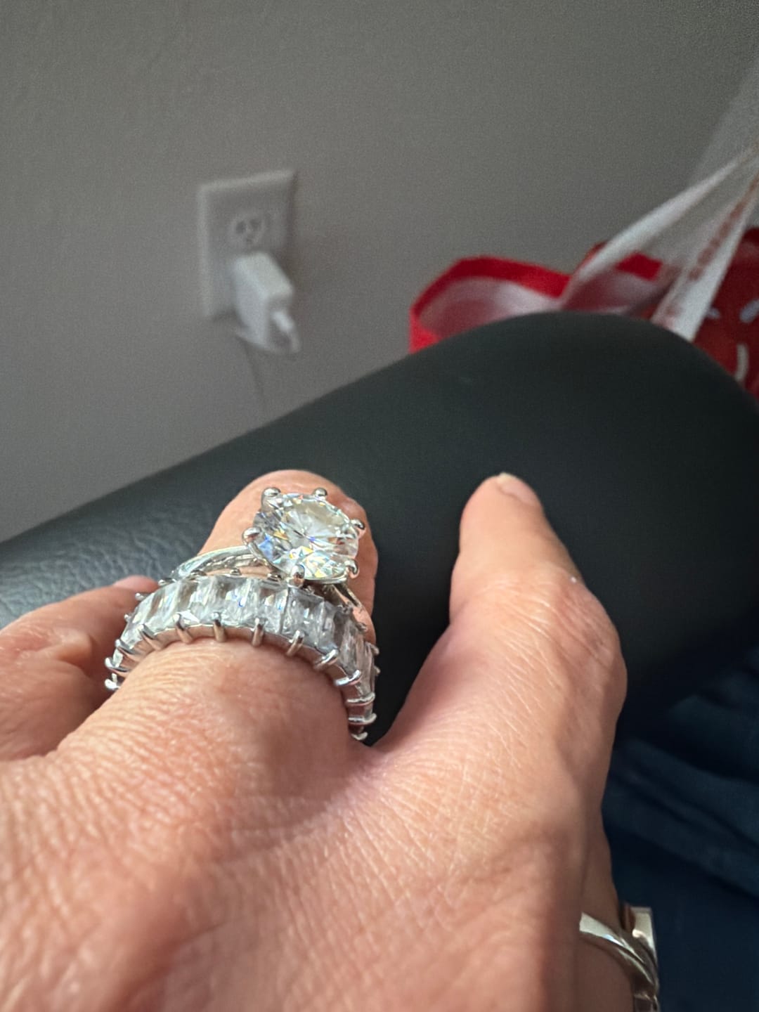Customer photo review of Chiara Eternity Ring (Bundle)