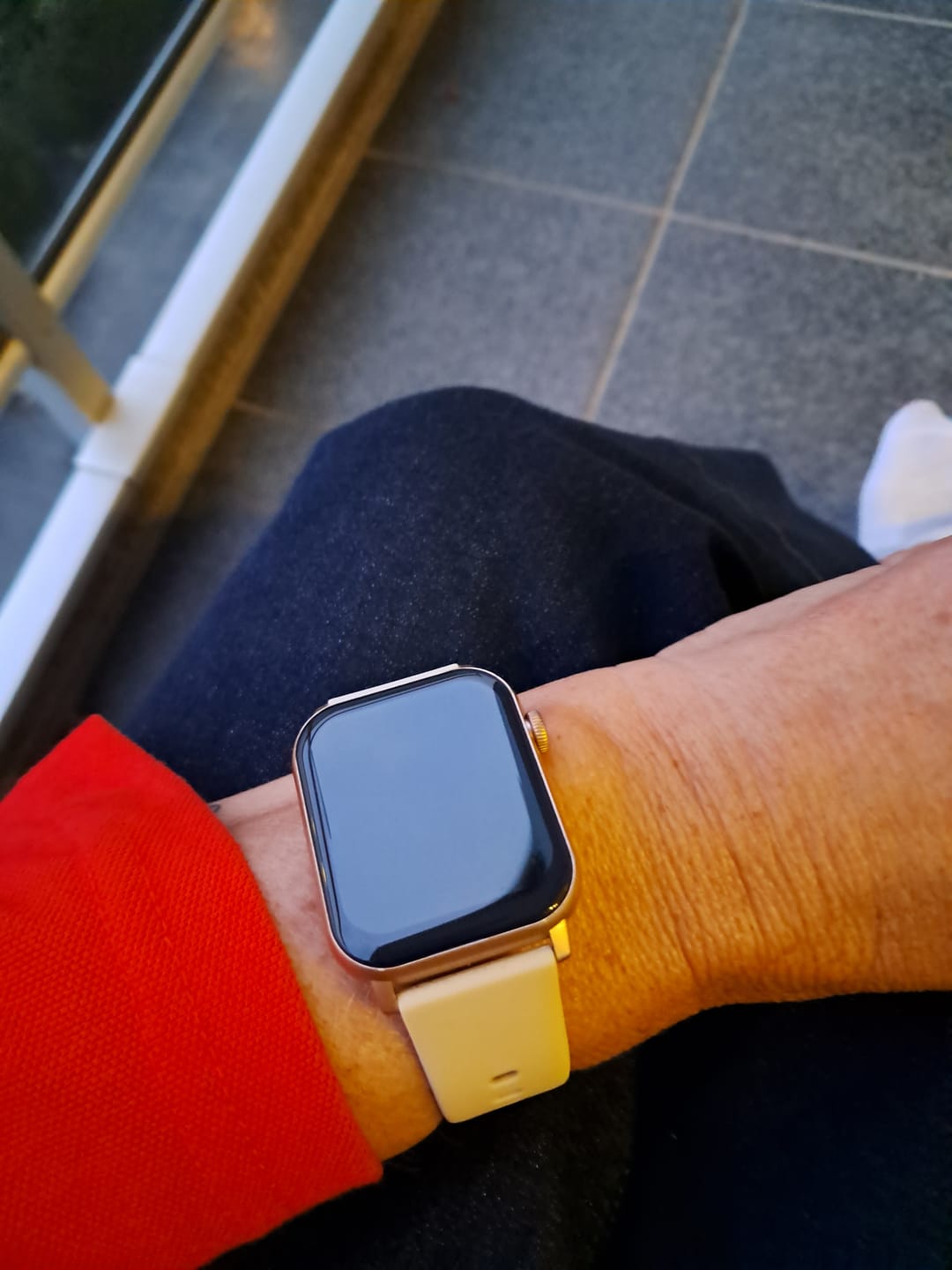 Customer photo review of Siltcon Smartwatch Heren & Dames Pro - Goud