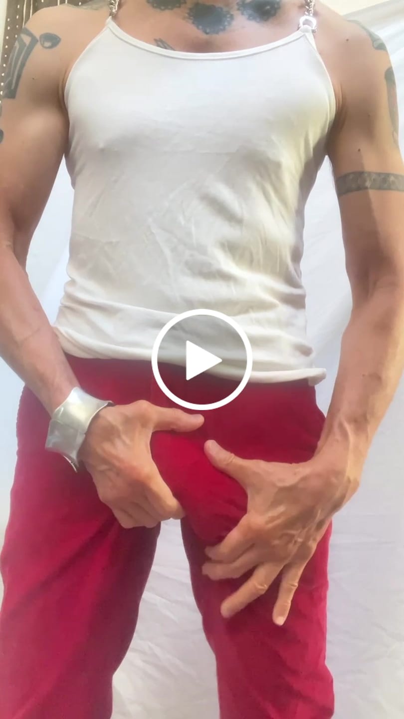Customer video review of Men's Shimmer Snakeskin Pouch Briefs