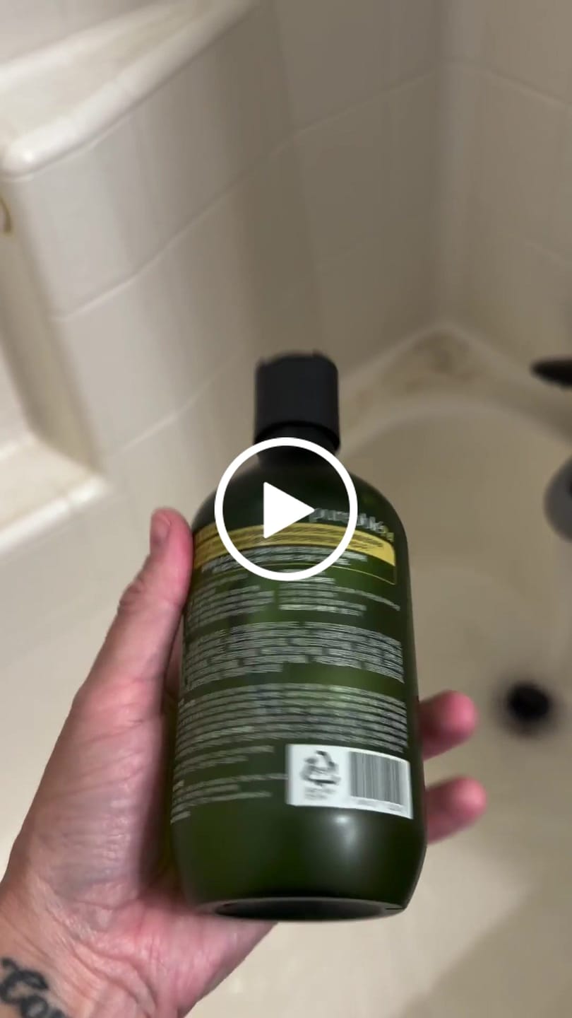 Customer video review of Revive Pet Botanic Therapy Shampoo