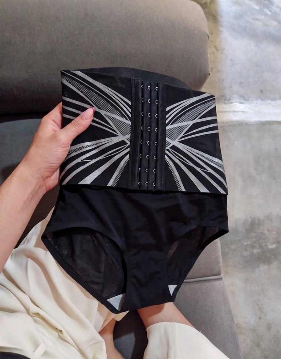 Customer photo review of Panty moldeador de abdomen Bajo
