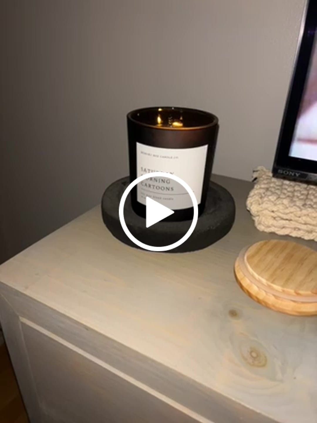 Customer video review of Saturday Morning Cartoons 10 oz. Candle
