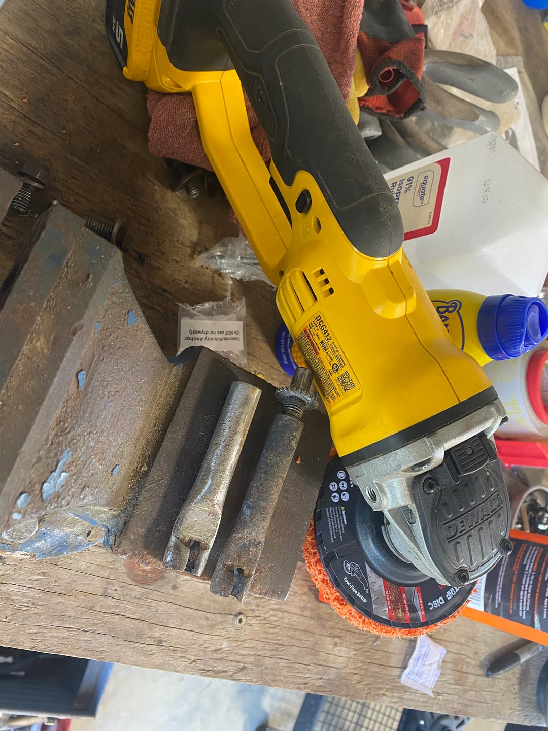 Customer photo review of Stripping Discs 4-1/2" Paint & Rust Removal Wheels for Angle Grinder, Clean and Remove Coatings, Scaling, Welds and Oxidation