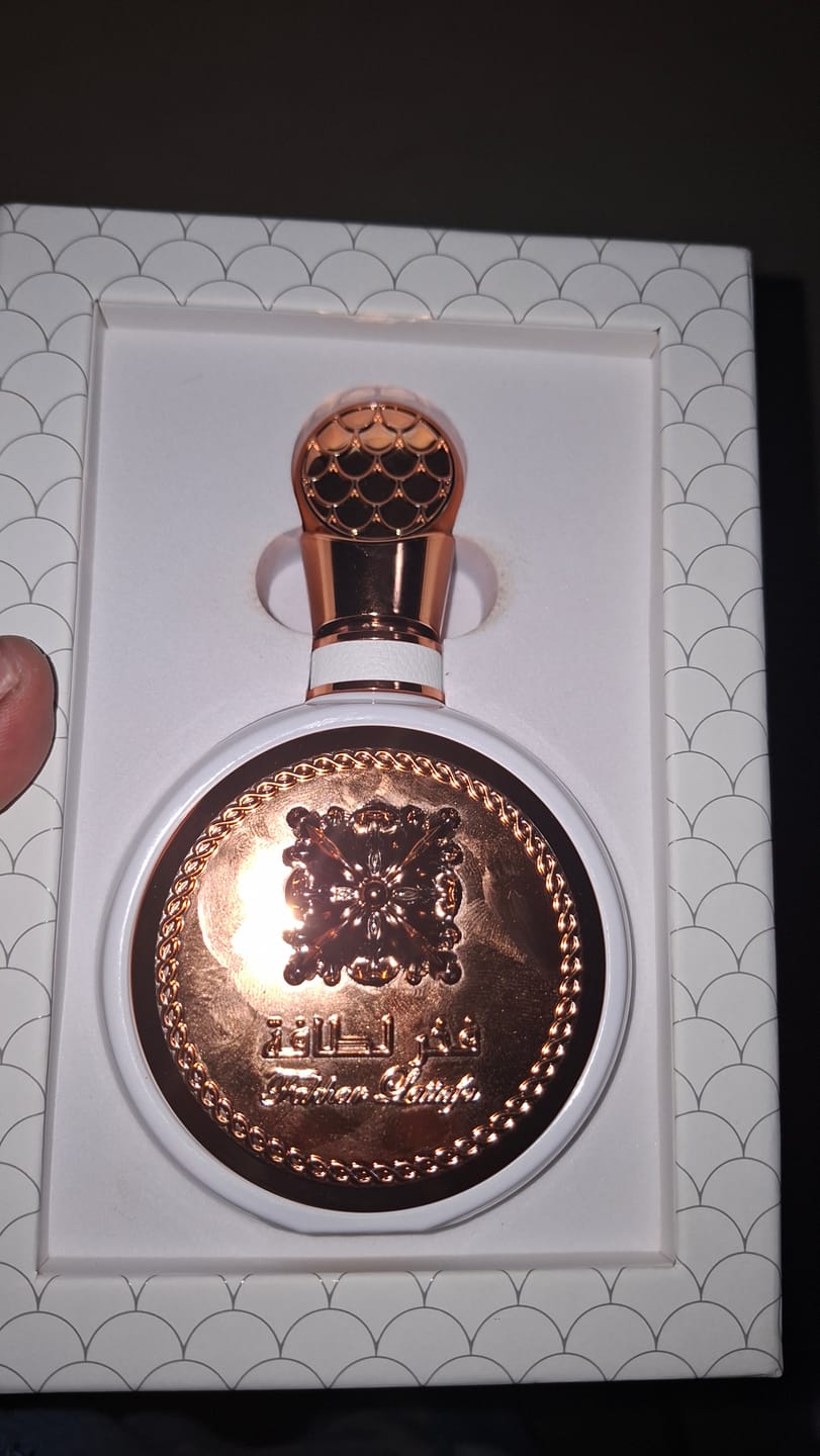 Customer photo review of Fakhar Femme Eau De Parfum 100ml - Lattafa