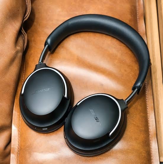 Customer photo review of New Quiet Comfort Ultra Wireless Noise Cancelling Headphones with Spatial Audio, Over-The-Ear Headphones with Mic, Up to 24 Hours of Battery Life, Black