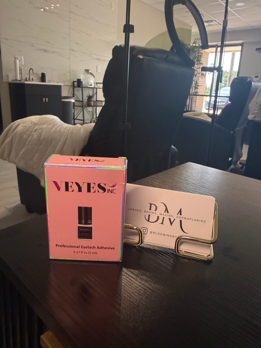 Customer photo review of Extra Strong - Lash Extension Glue