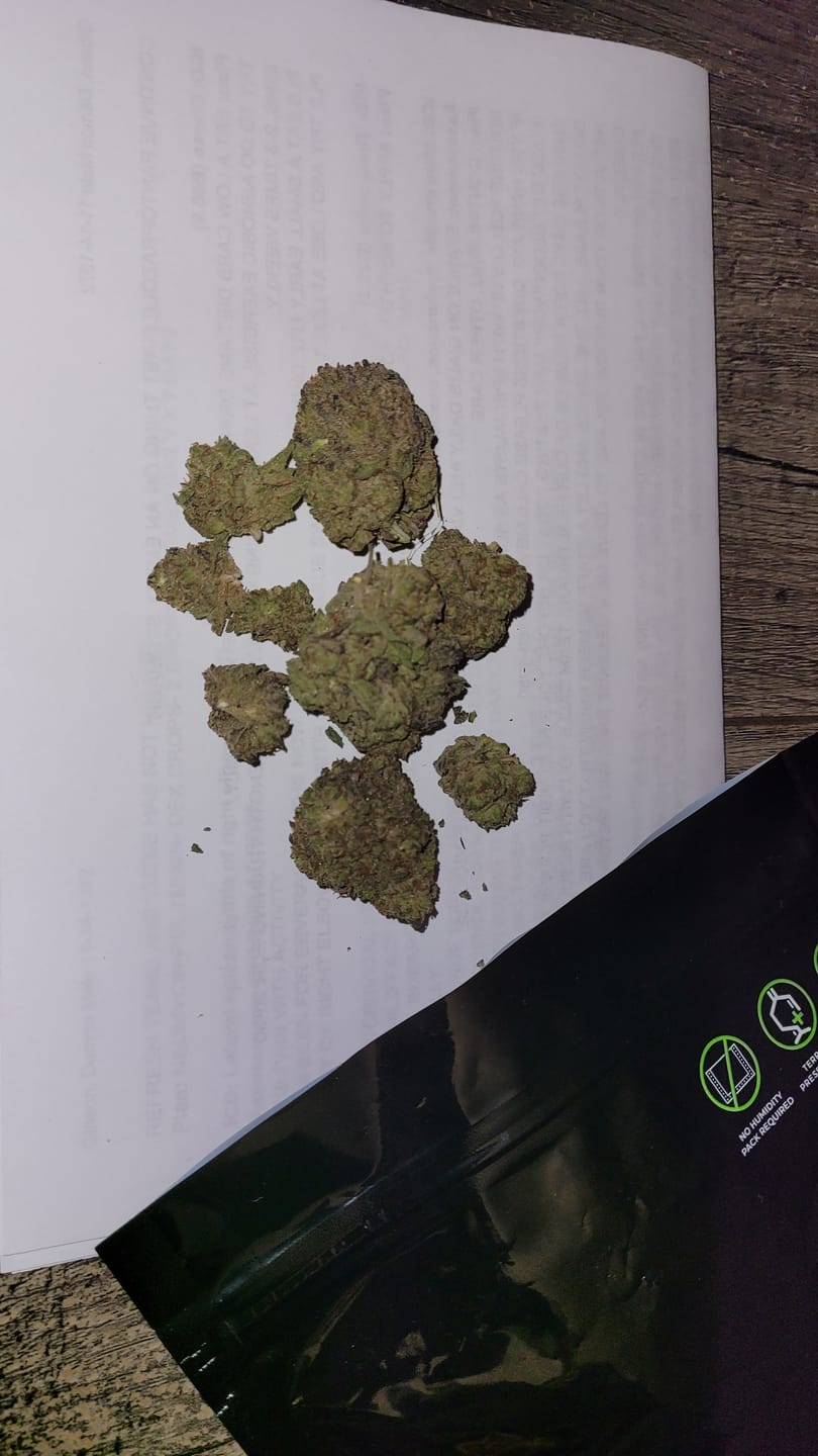 Customer photo review of Gorilla Glue THCA Flower