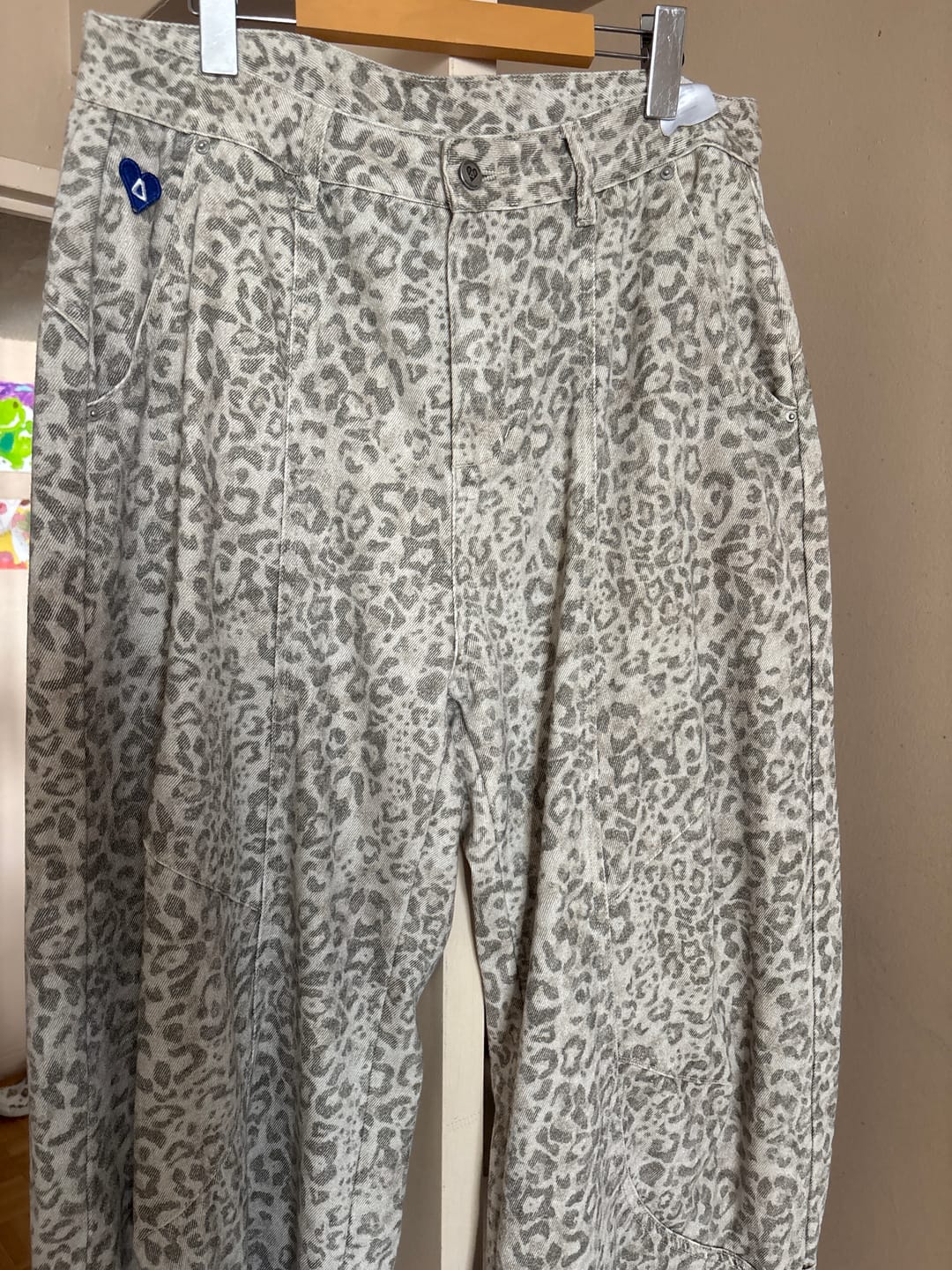 Customer photo review of Aelfric Eden Baggy Barrel Leopard Jeans