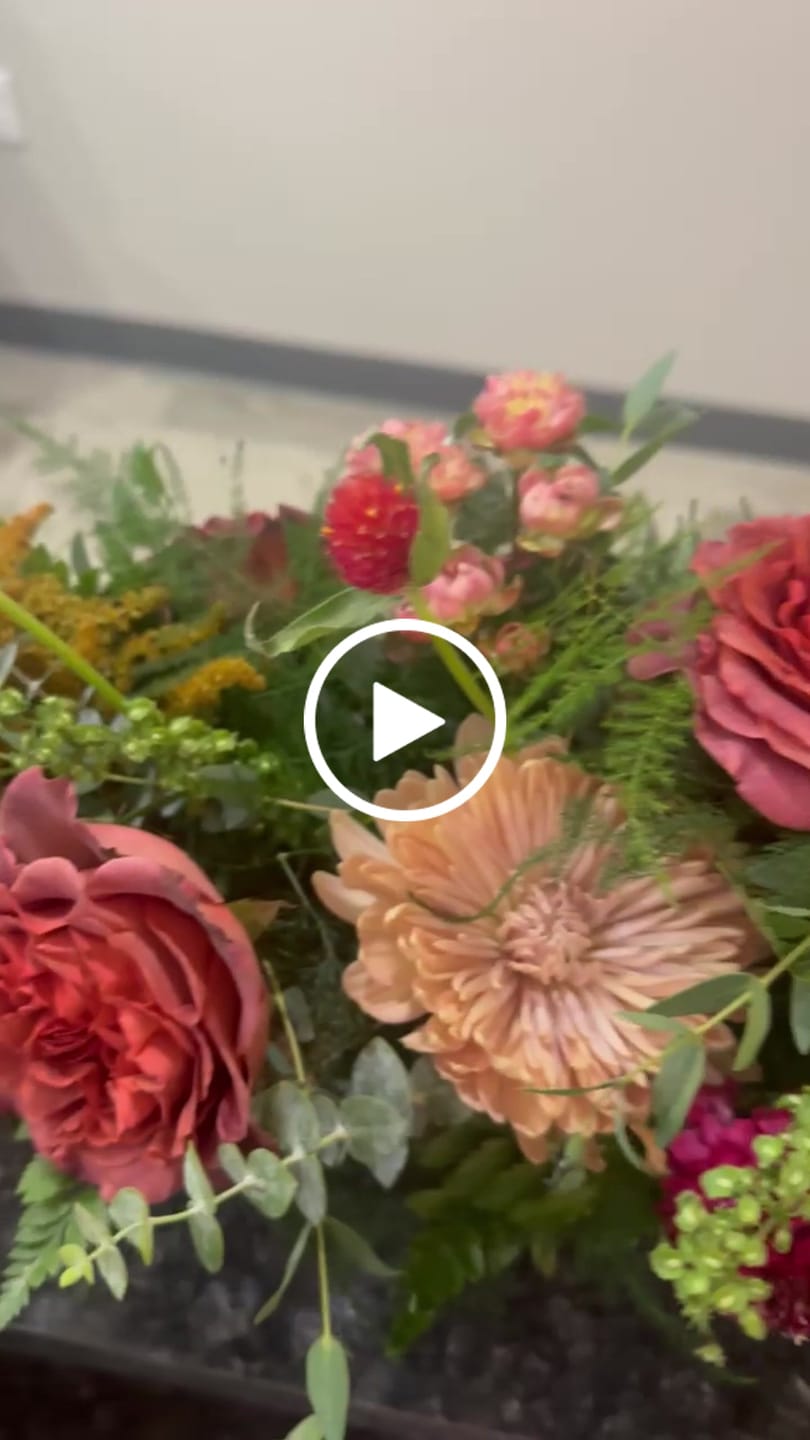 Customer video review of Birch Statement Vase