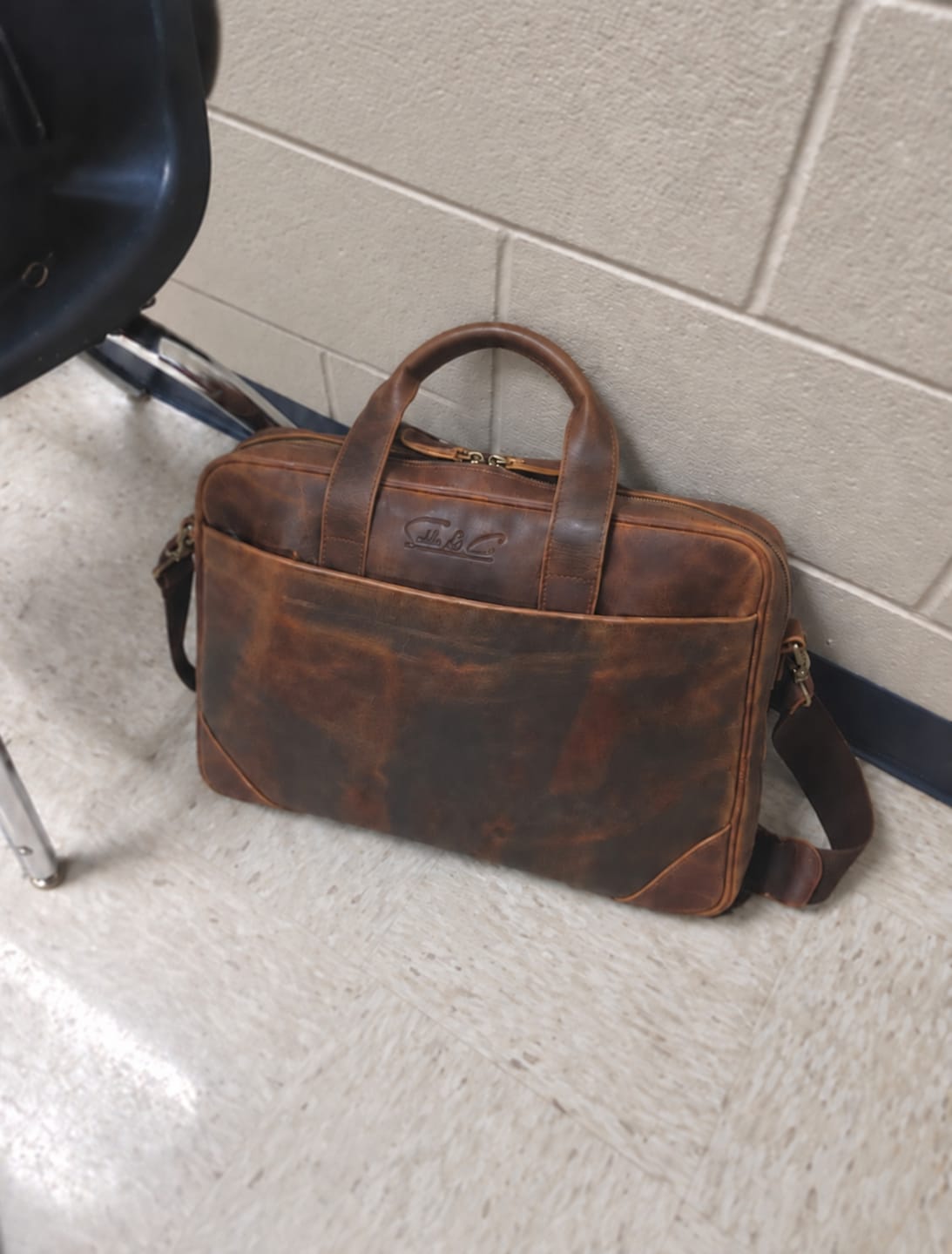 Customer photo review of Noble | Vintage Leather Laptop Bag