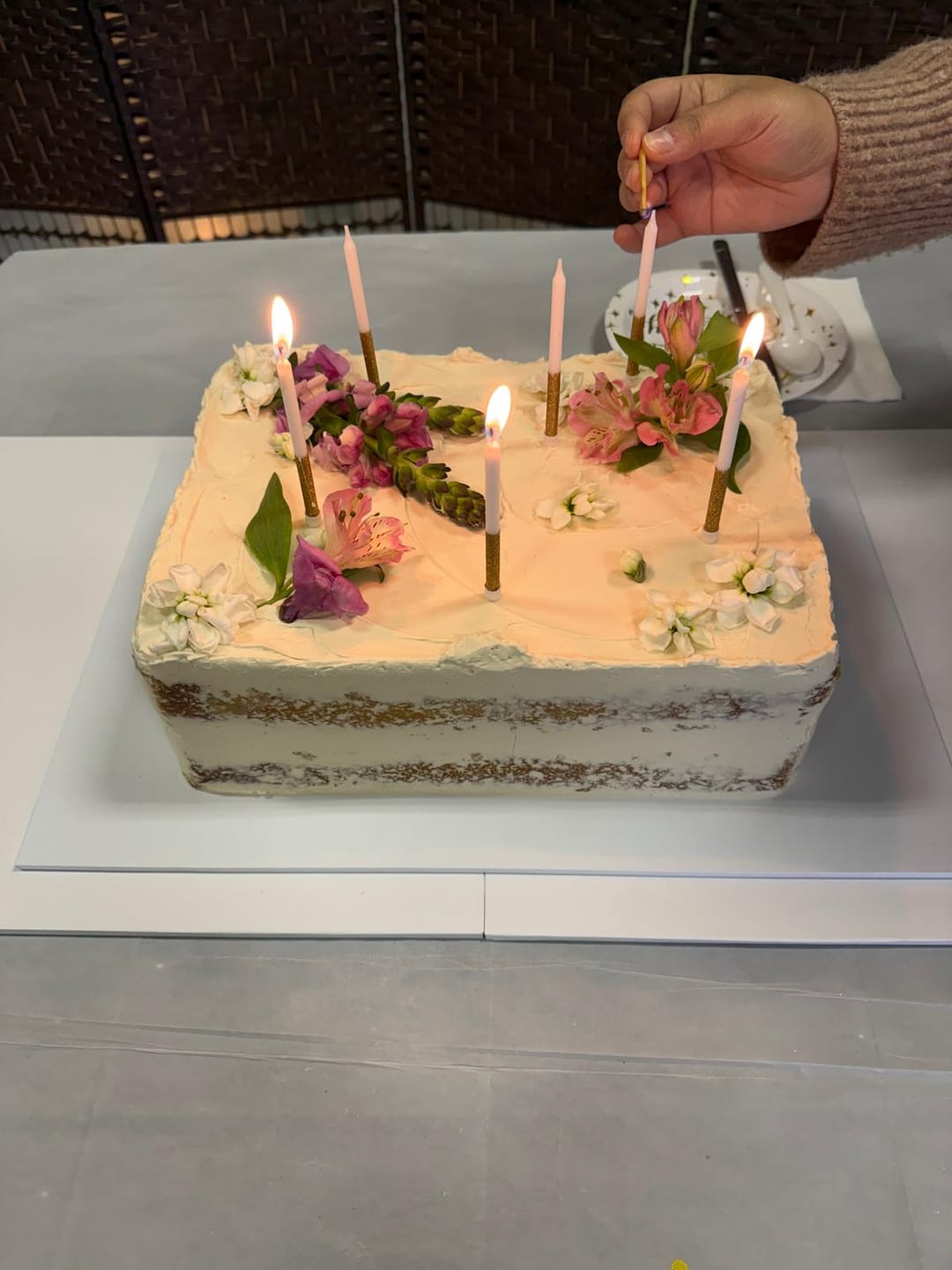 Customer photo review of floral sheet cake