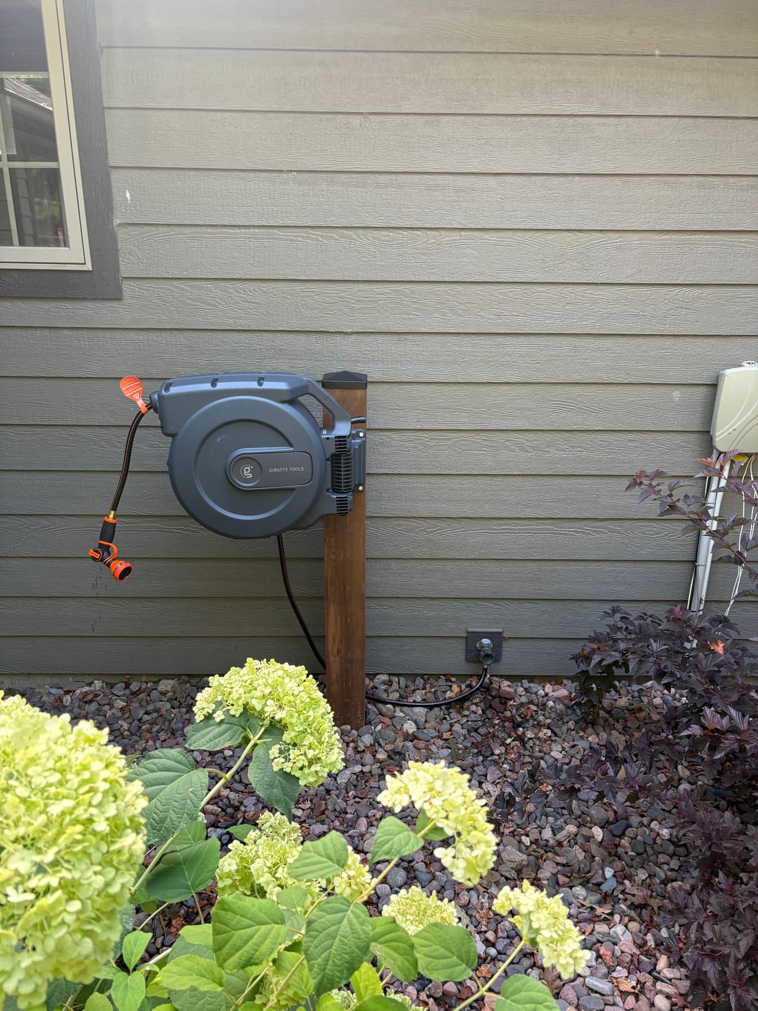 Customer photo review of Retractable Garden Hose Reel-5/8 in-115ft