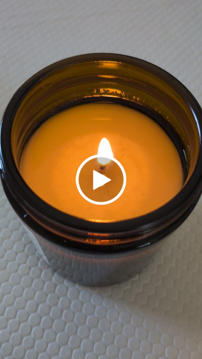 Customer video review of Fragancia ÁMBAR & SANDALWOOD