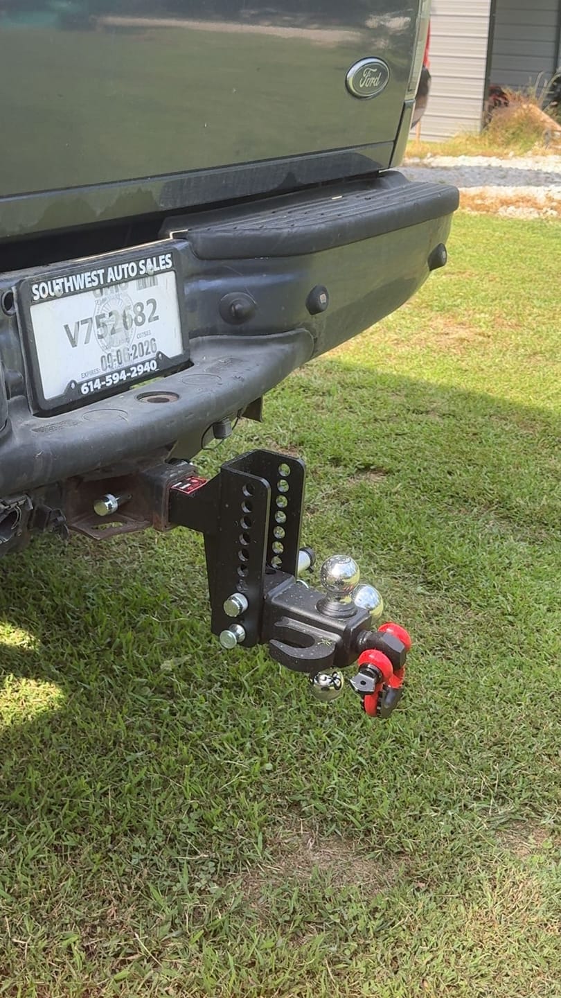 Customer photo review of TYT Adjustable Tri-Ball Hitch for 2″ Receiver – Up to 10K GTW