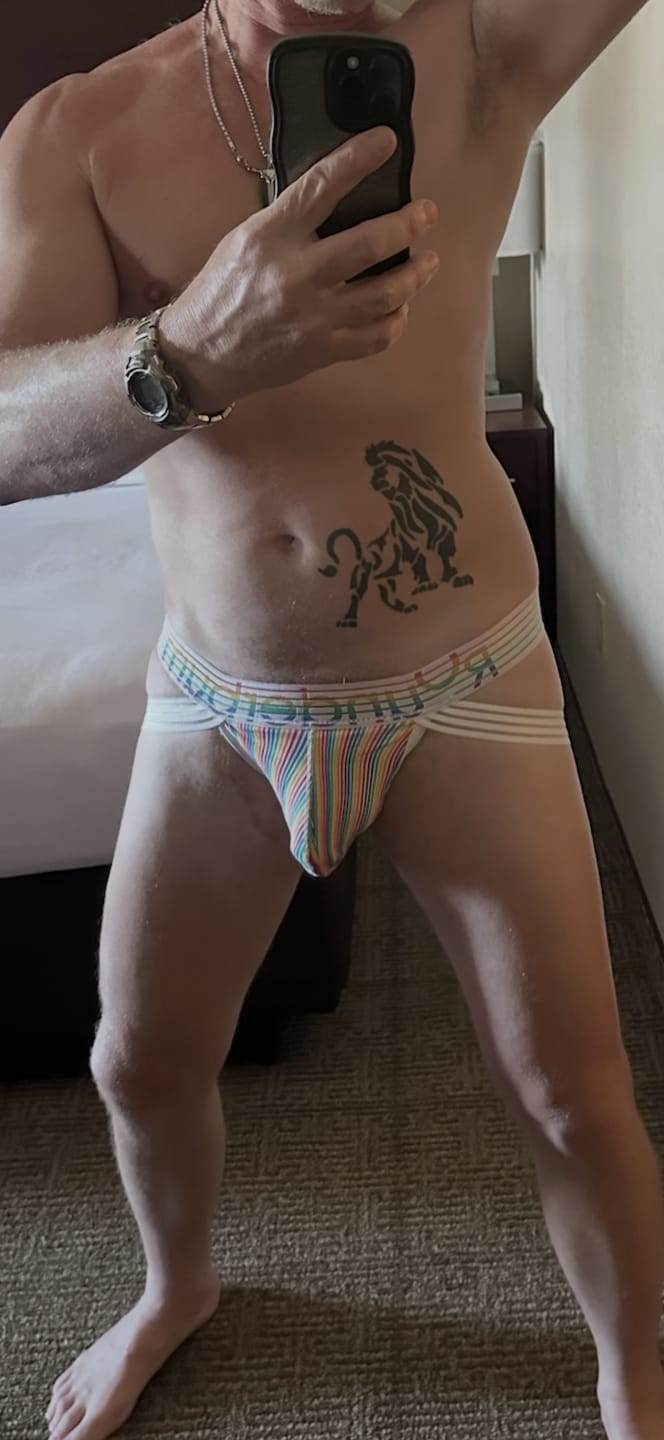 Customer photo review of WAVEFORM PRIDE Lift Jockstrap