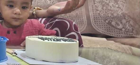 Customer photo review of Teenager Meme Cake