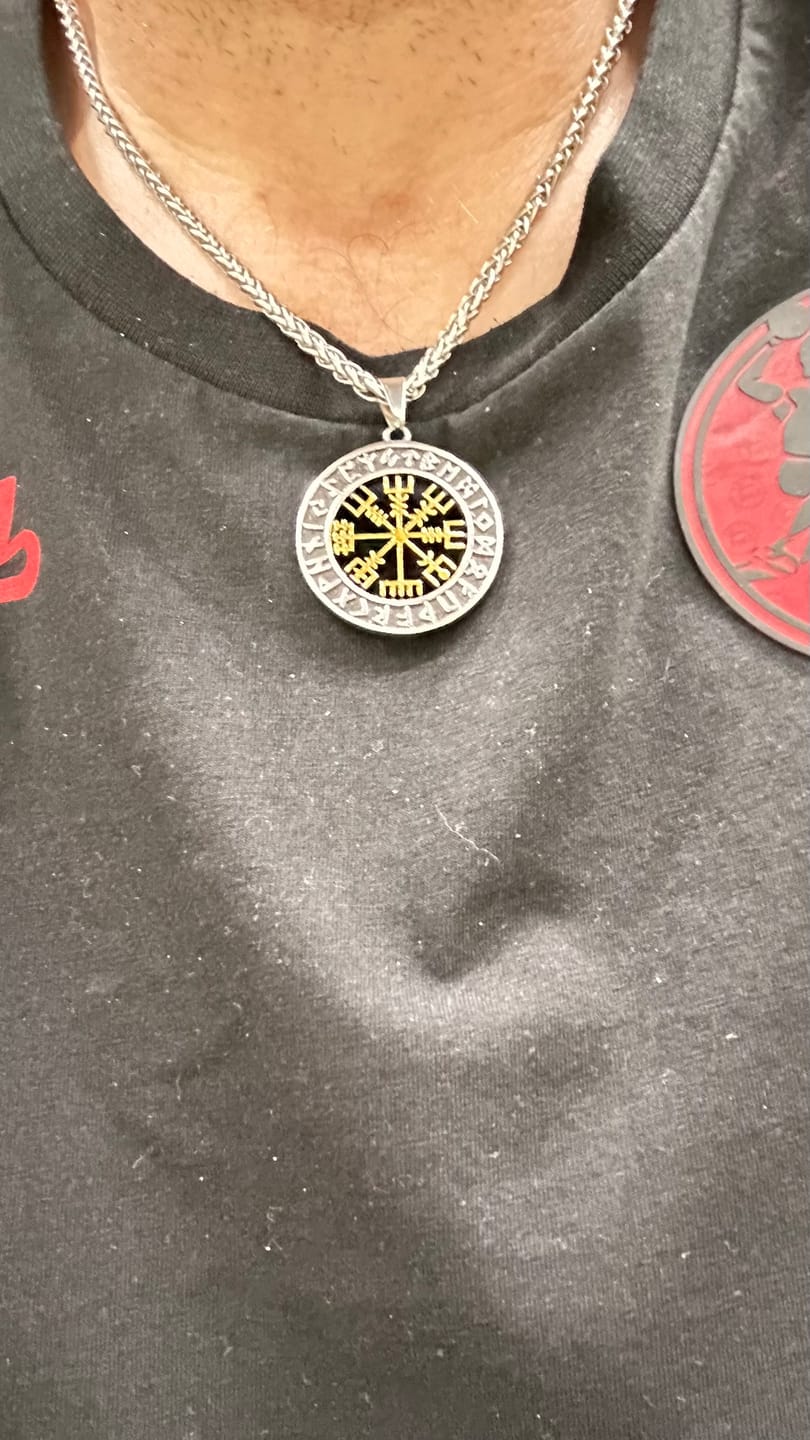 Customer photo review of Vegvísir Necklace