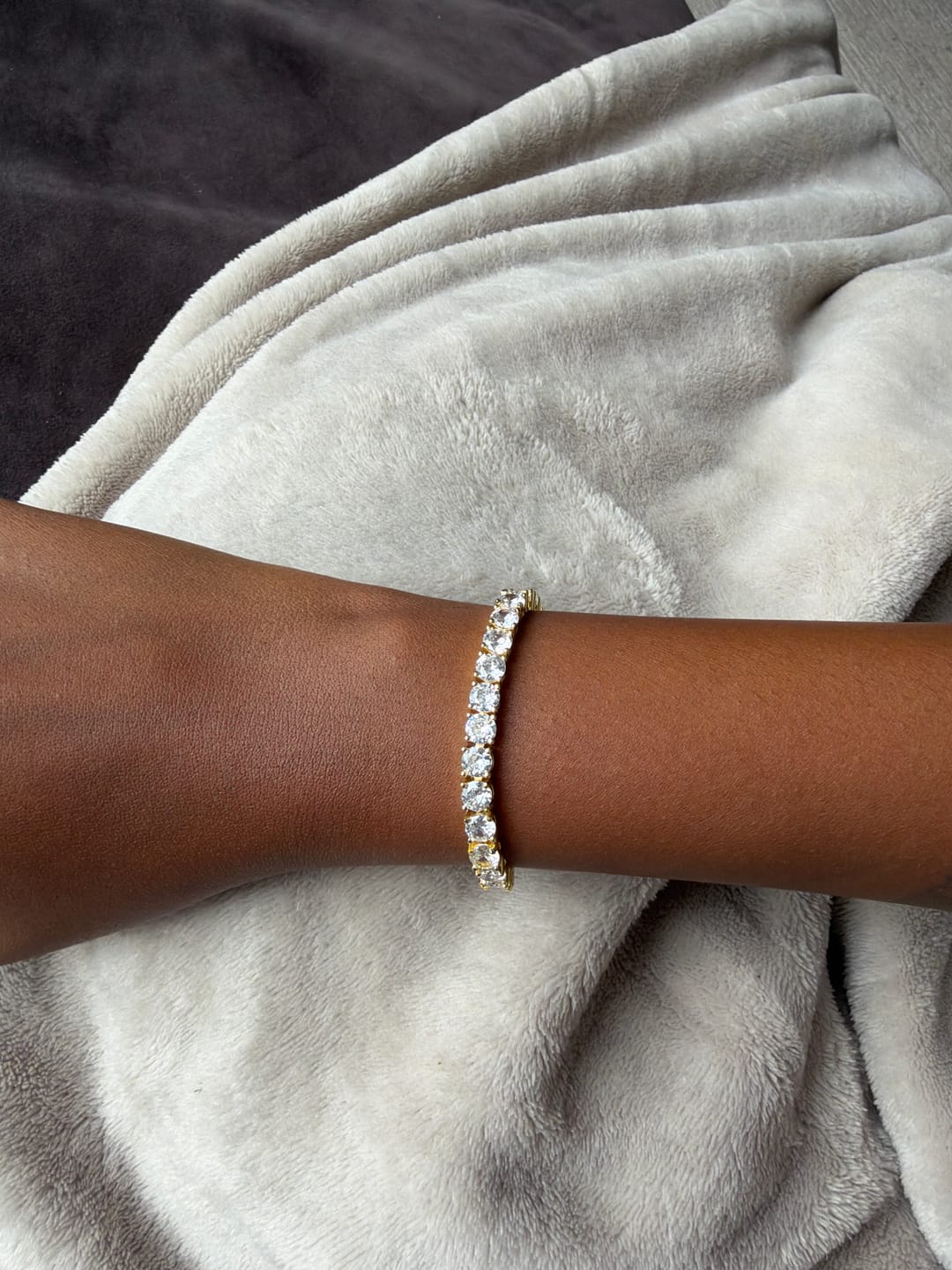 Customer photo review of Luxury Tennis Bracelet I AAA Grade Cubic Zirconia