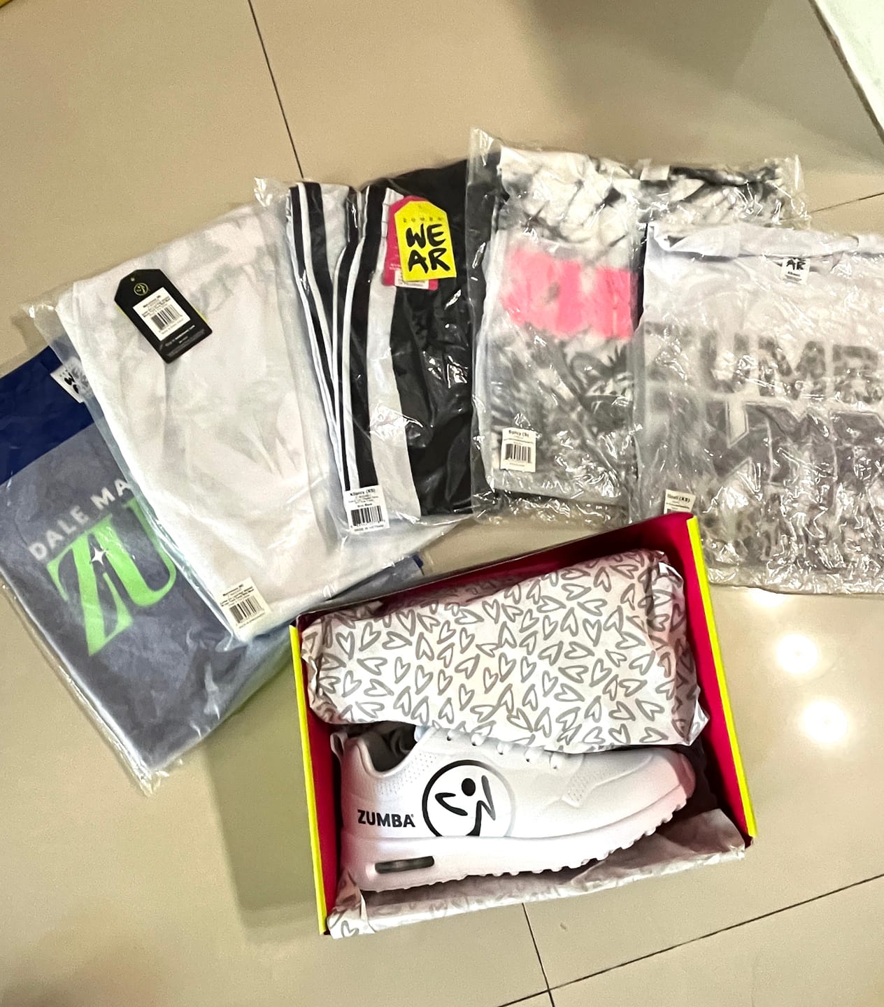 Customer photo review of Zumba Air Impress - White/Black