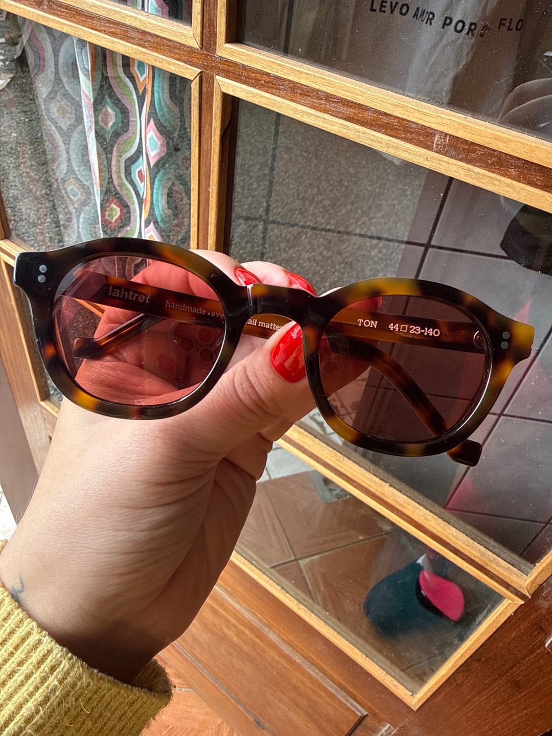 Customer photo review of Ton