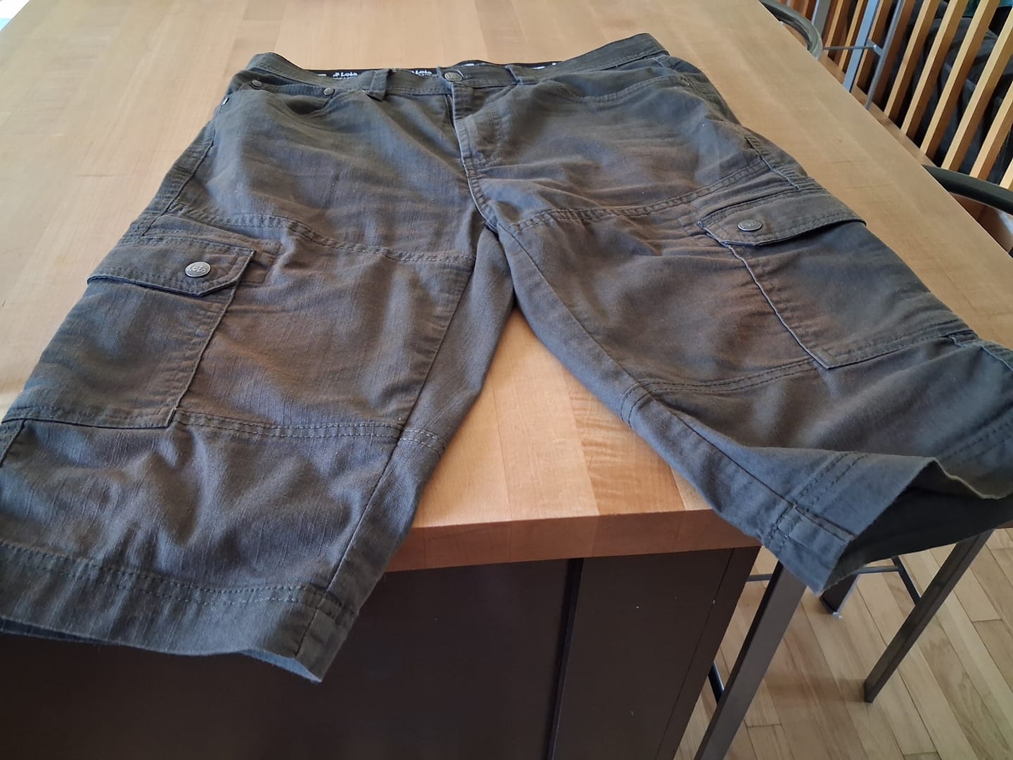 Customer photo review of Lucas Bermuda Long Cargo Twill