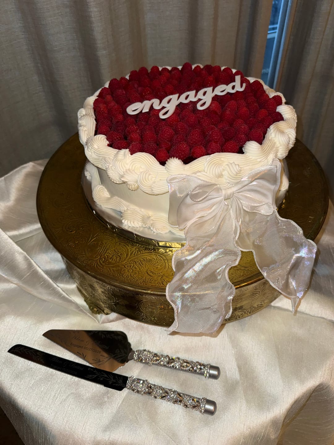 Customer photo review of Ruta Silver Flutes & Cake Cutting Set