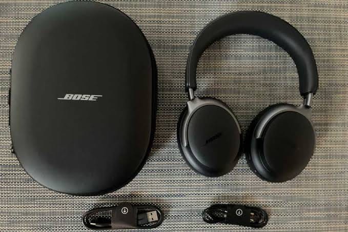 Customer photo review of New Quiet Comfort Ultra Wireless Noise Cancelling Headphones with Spatial Audio, Over-The-Ear Headphones with Mic, Up to 24 Hours of Battery Life, Black