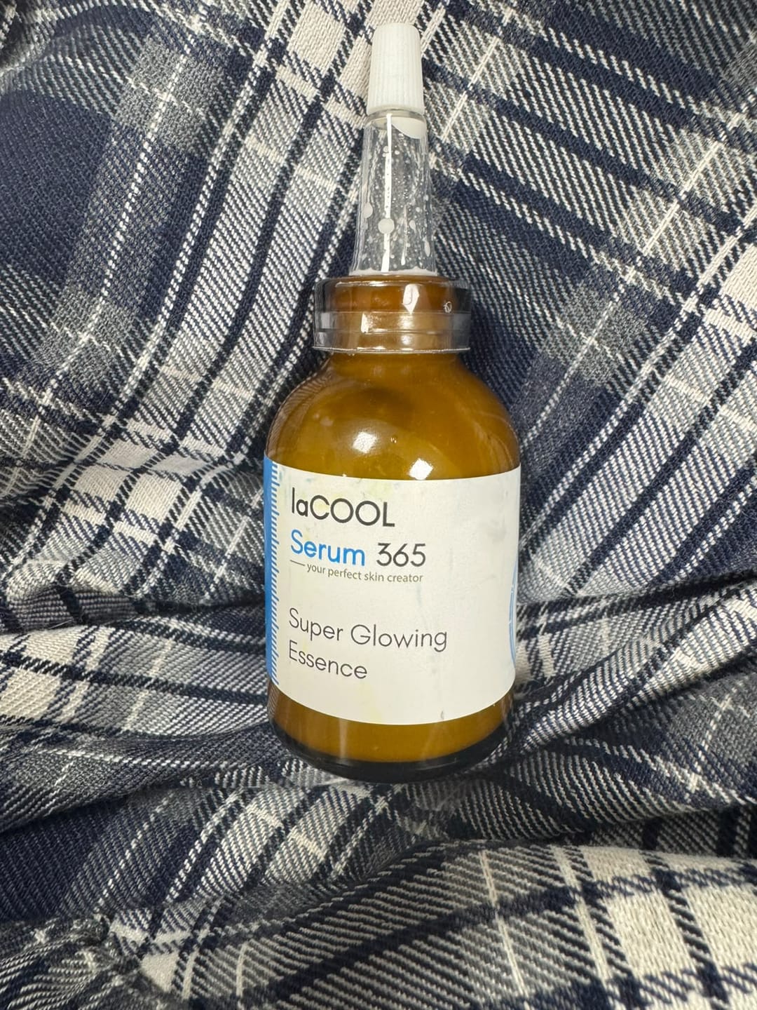 Customer photo review of ⭐爆亮精華液30ml⭐【美白 抑制色沉 滋潤皮膚 】積雪草 角鯊烷❗