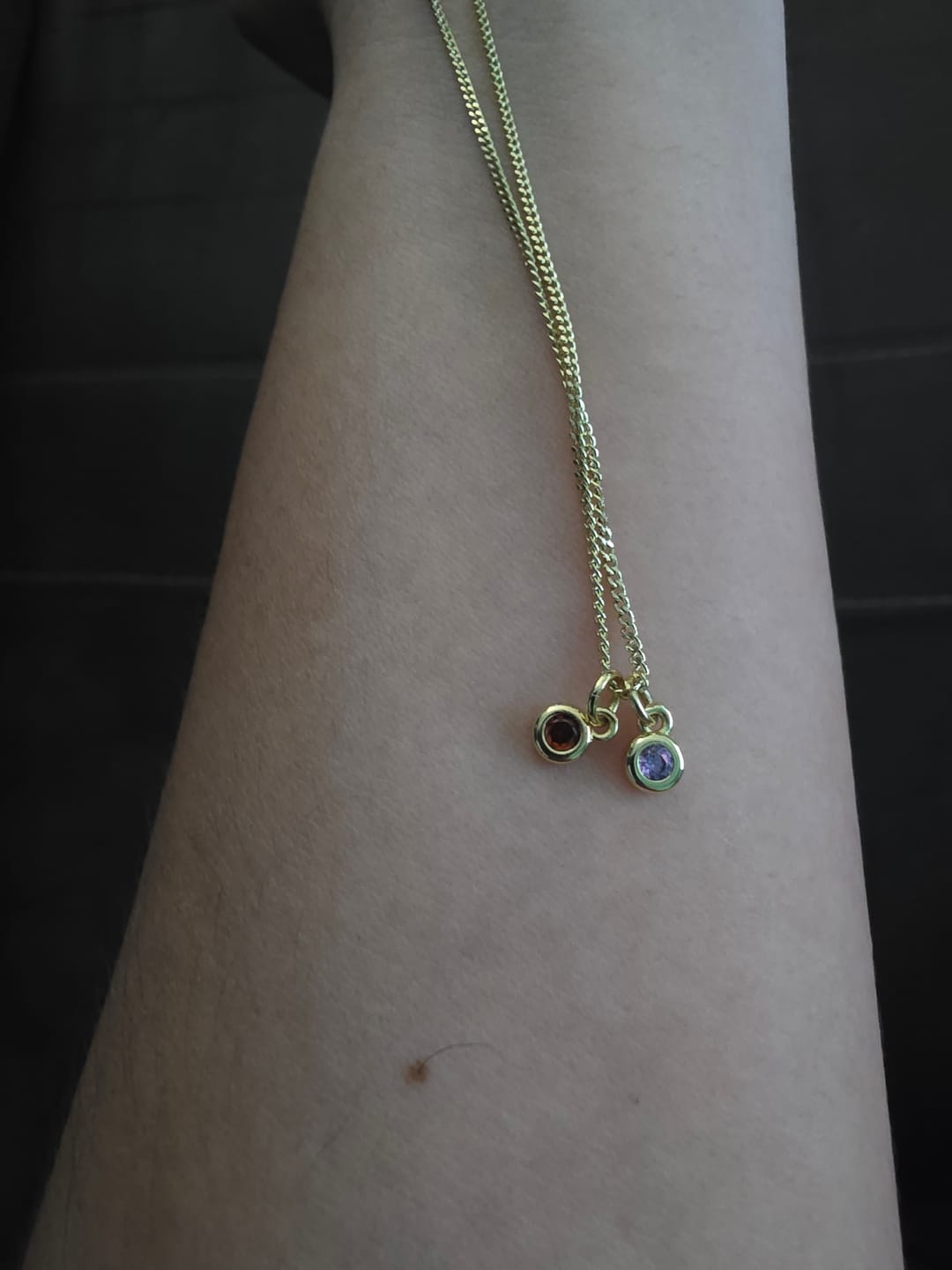 Customer photo review of Collar Birthstone Redondo