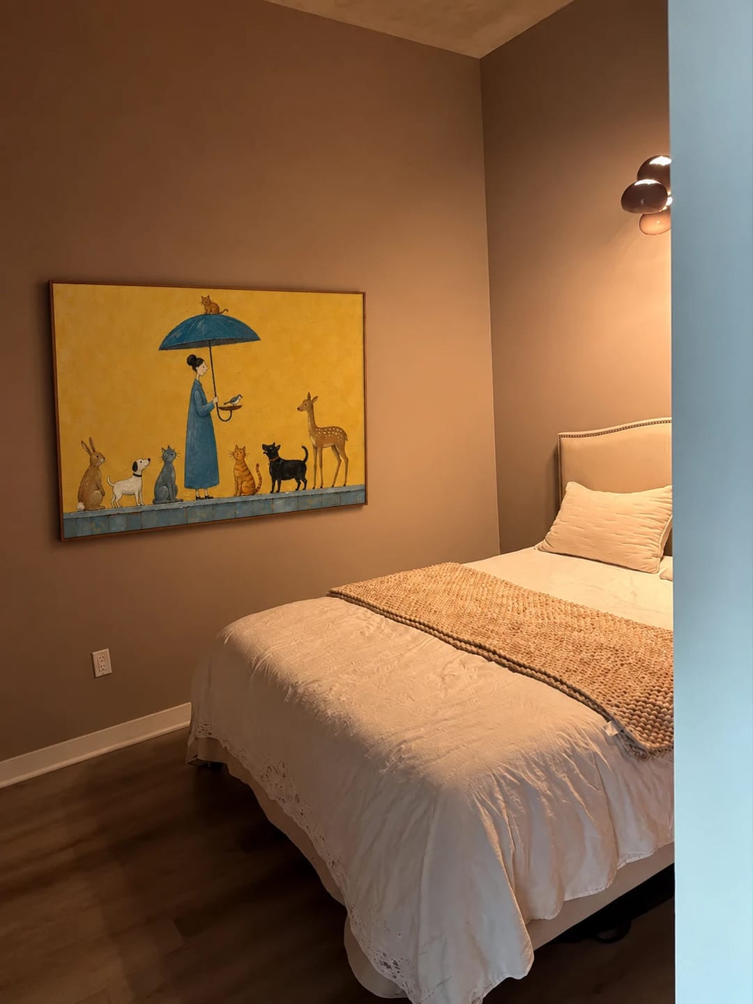 Customer photo review of Modern Folk Art｜Golden Animal Gathering