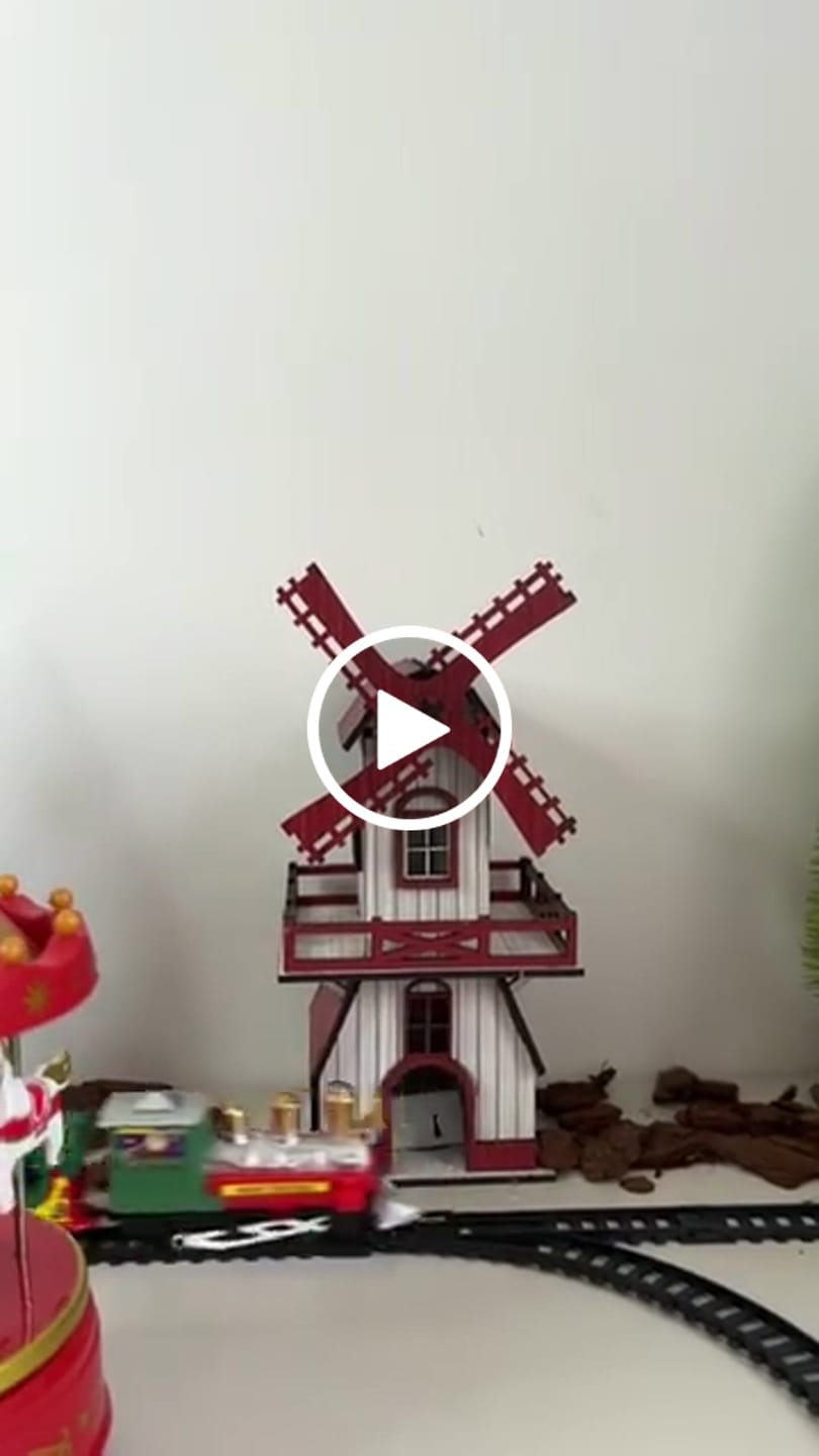 Customer video review of Decoração de Natal Vila completa com 4 Peças