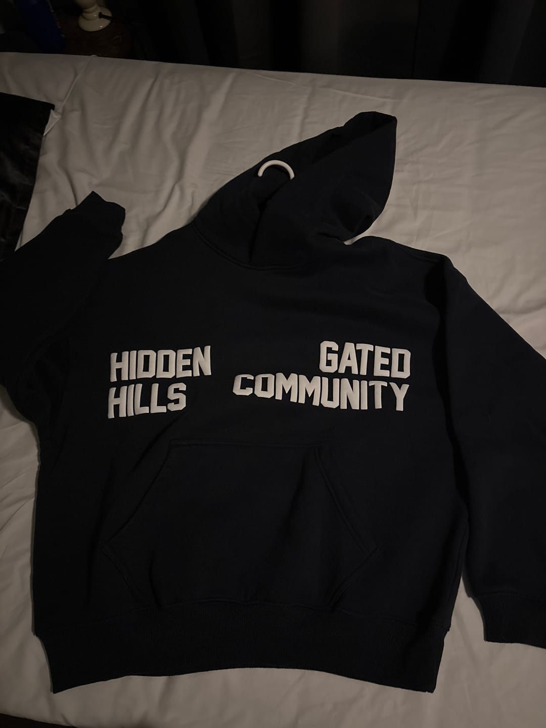 Customer photo review of GATED COMMUNITY HOODIE NAVY