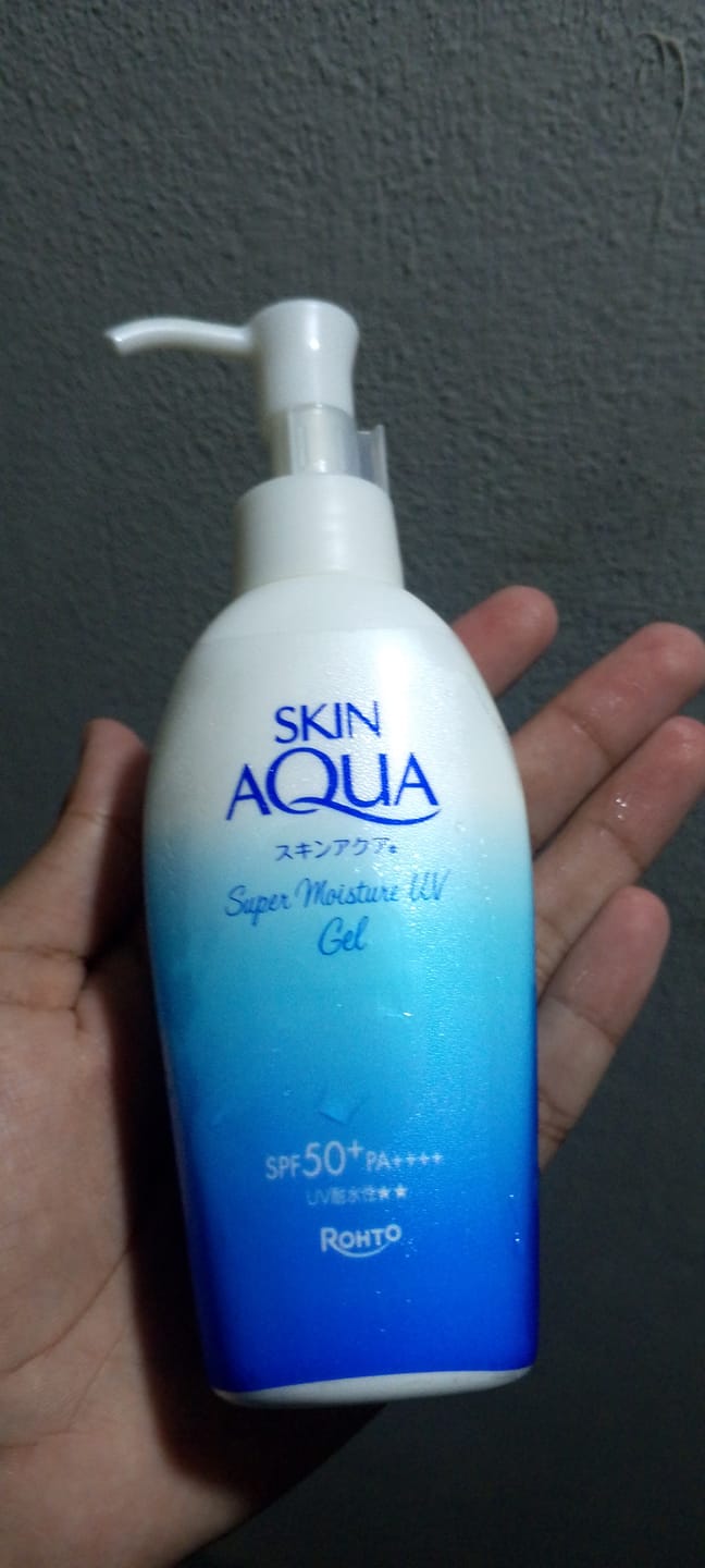 Customer photo review of Skin Aqua Super Moisture UV Gel 140g Pump SPF50+ PA++++