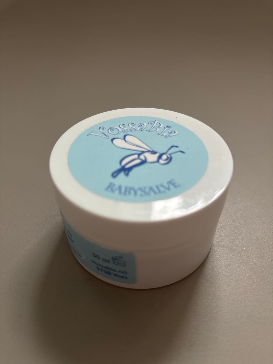 Reseña fotográfica de un cliente sobre la pomada para bebés