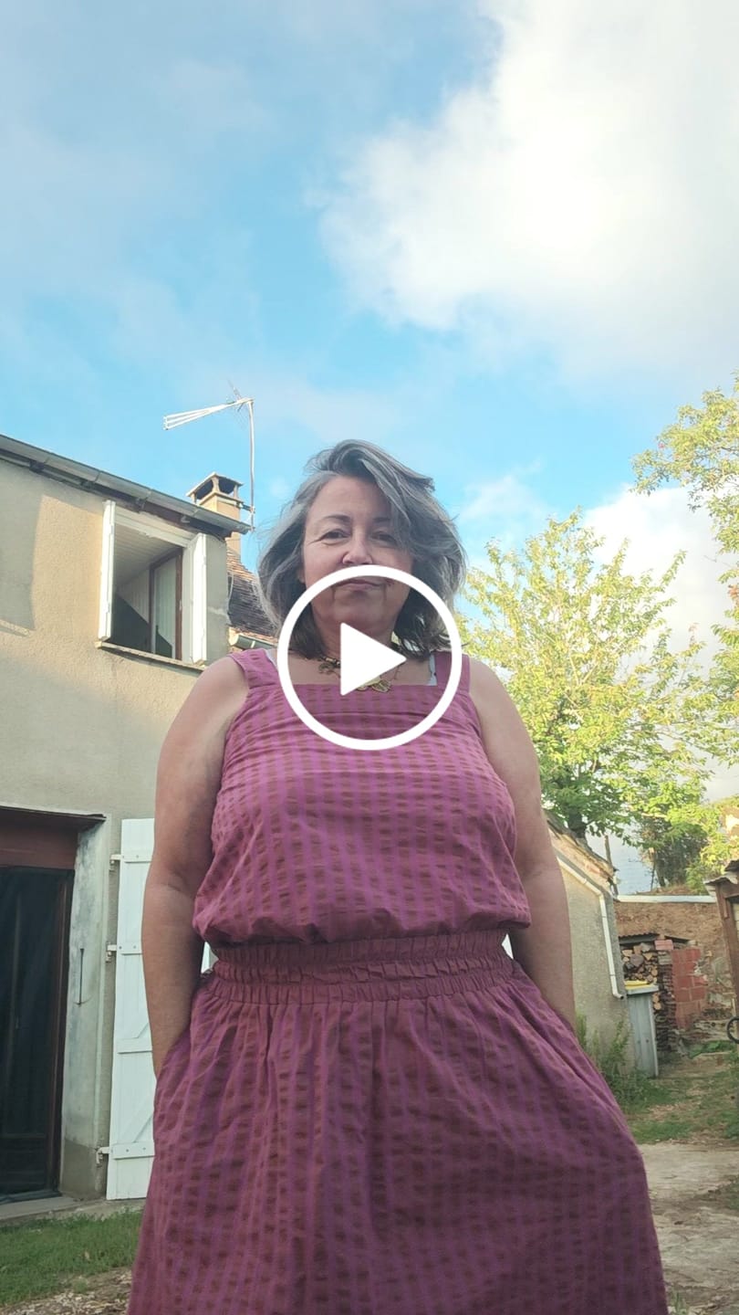Customer video review of Jupe Tao — Seersucker de coton rayée figue-noisette