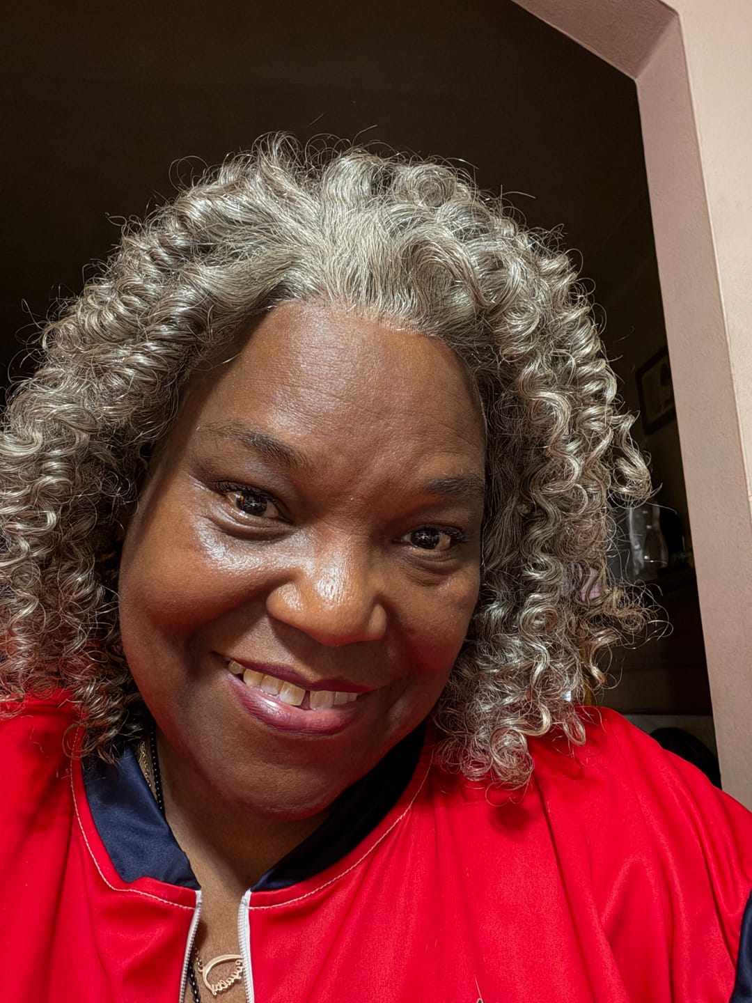 Customer photo review of Luvwin 13x4 Salt & Pepper Bouncy Curls Glueless Grey Wig 100% Human Hair