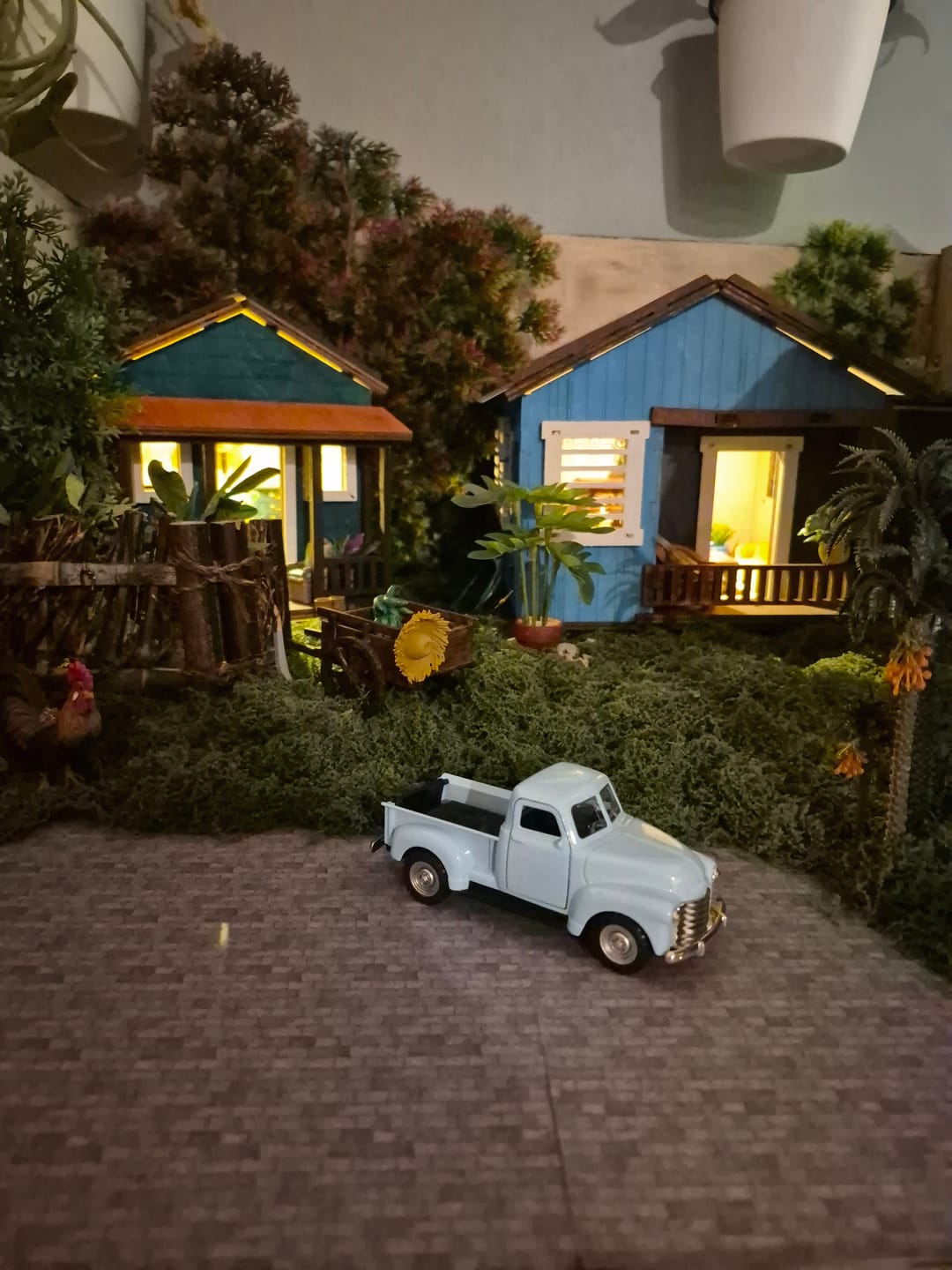 Customer photo review of Casita de Campo Alegría | Kit DIY Madera y Pintura