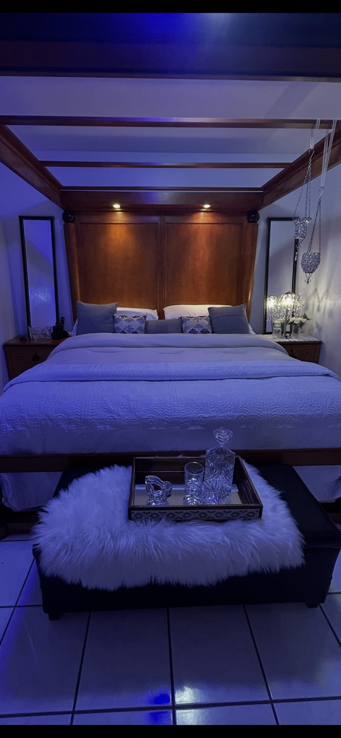 Customer photo review of MarshMellow Comforter