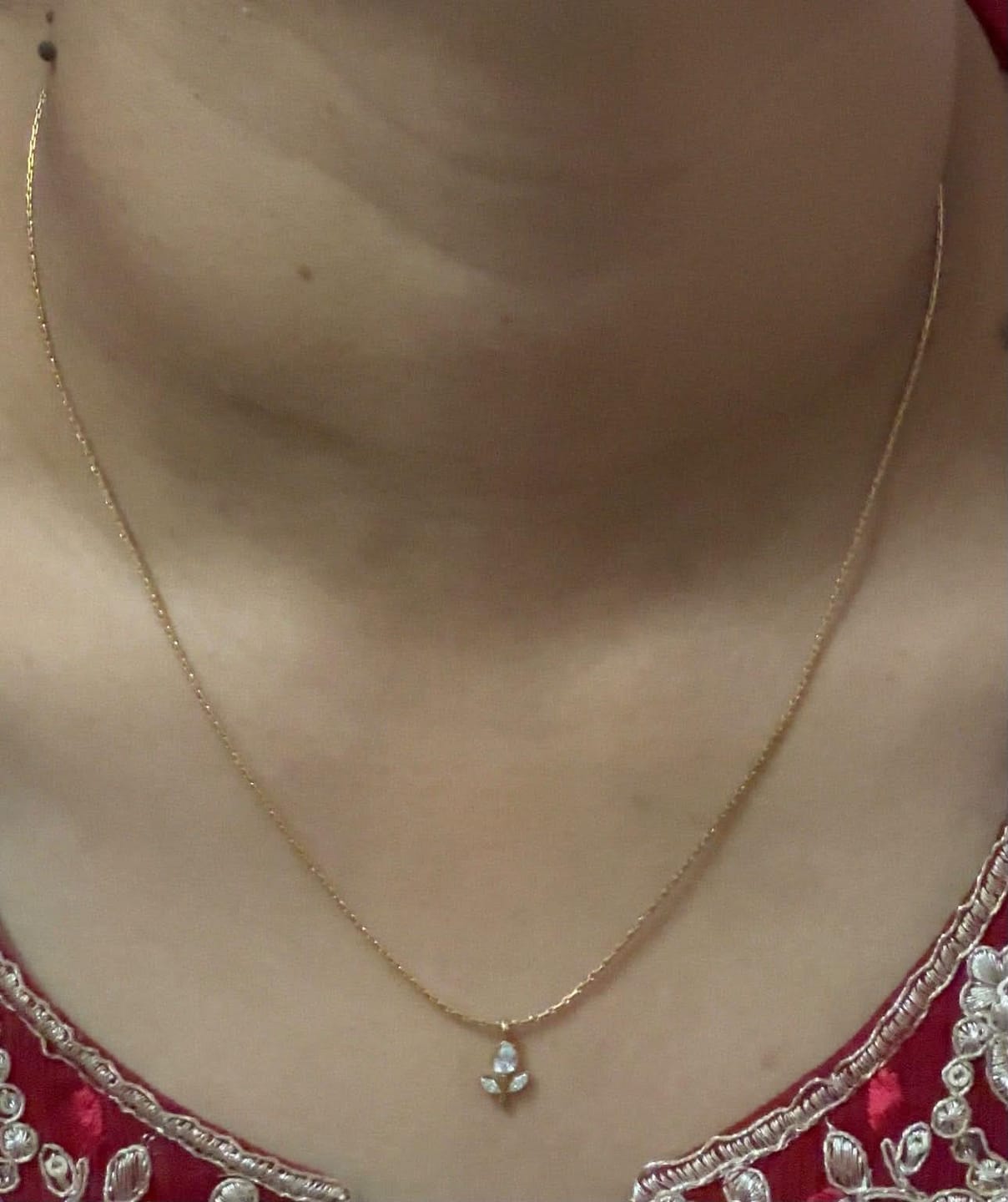 Customer photo review of Gold Plated Tulip Pendant Chain set with Earrings