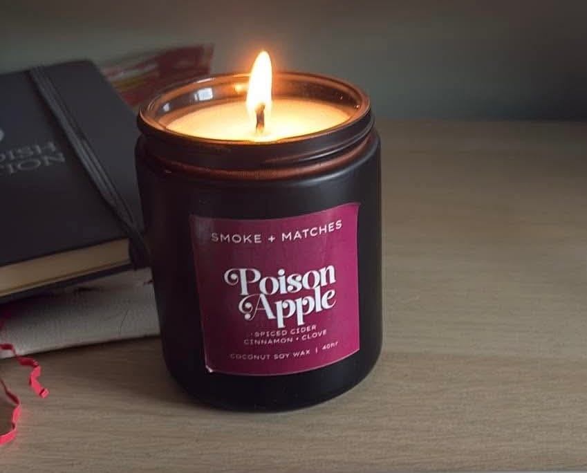 Customer photo review of 🍎 Poison Apple 🍎 - 40hr Candle